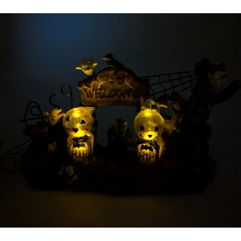 Vtg Spooky Hollow Ghost Town Lighted Gateway Porcelain Halloween Village Welcome